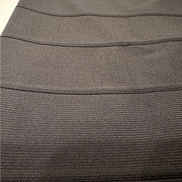 BCBG MaxAzria Alexa Bodycon Bandage Pencil Skirt Size Small NWT - Picture 7 of 9